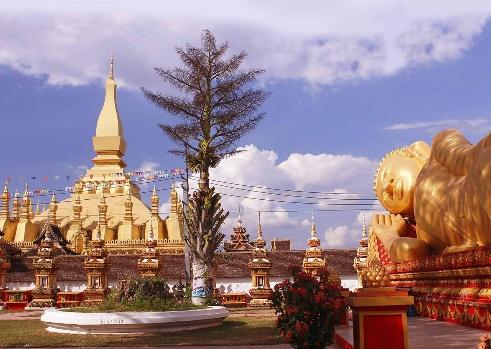 "_MG_9411" ビエンチャン観光 Vat that Khao(金の涅槃像)